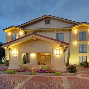 La Quinta By Wyndham Hotel