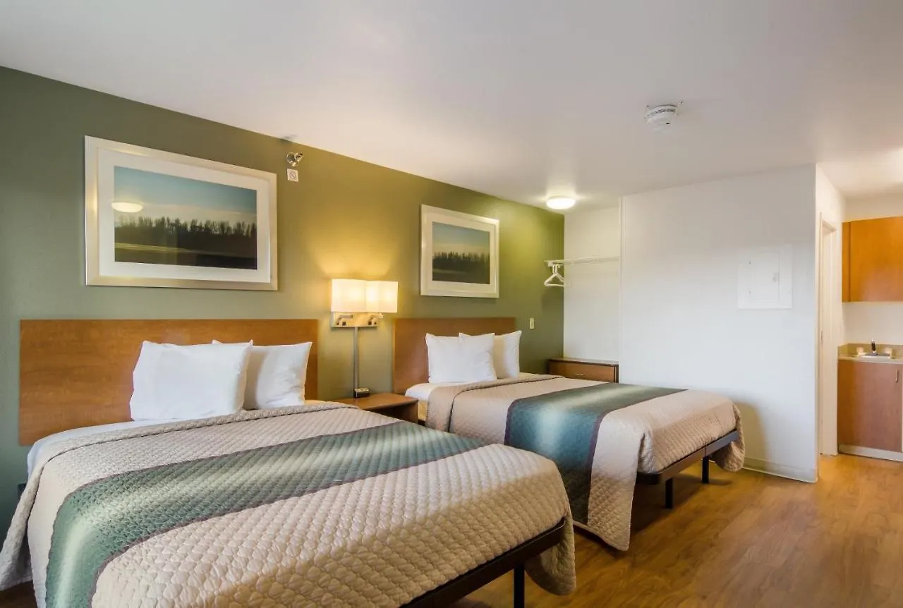 Hometowne Studios By Red Roof Denver - Glendale/ Cherry Creek 2*,