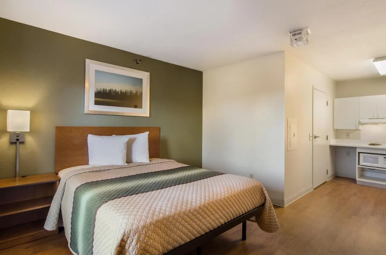 Motel Hometowne Studios By Red Roof Denver - Glendale/ Cherry Creek