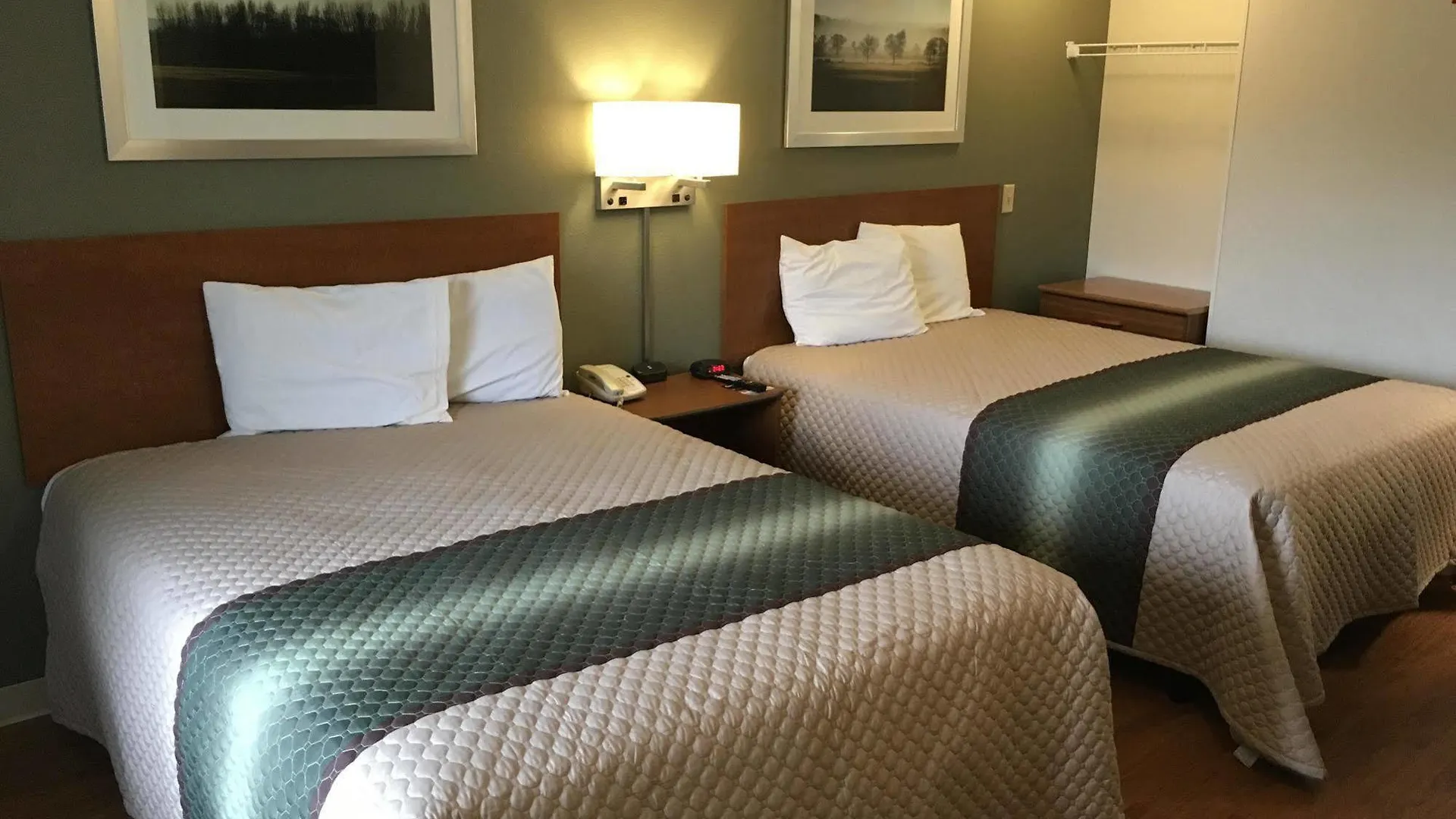 Motel Hometowne Studios By Red Roof Denver - Glendale/ Cherry Creek